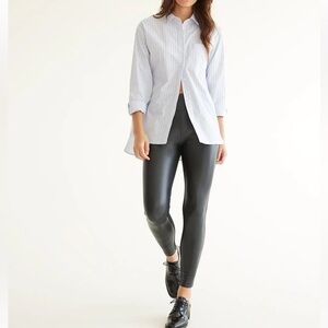 Sz6 Reitmans mixed media leggings in black. NWT